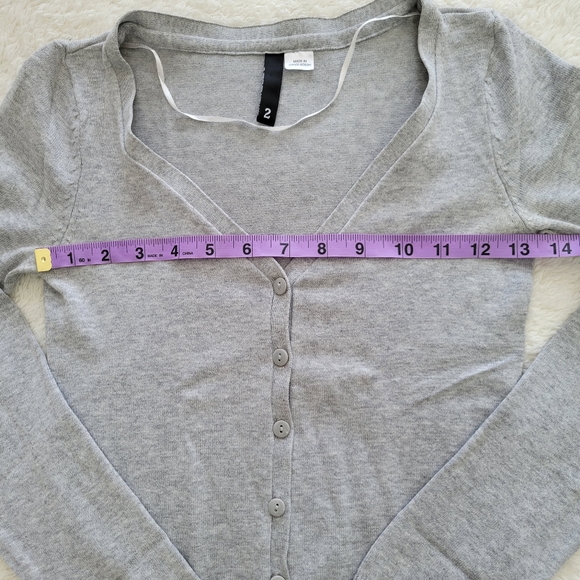 H&M grey v neck lightweight cardigan - Picture 7 of 9